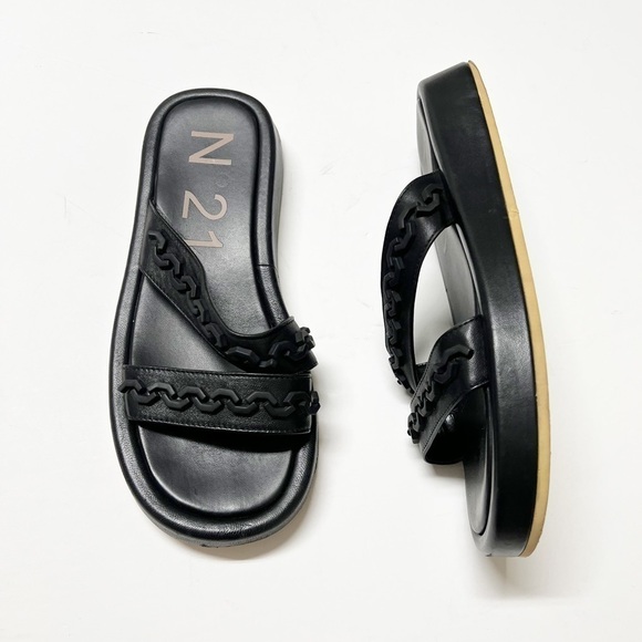 No 21 Womens Black Leather Double Strap Appliqués Flat Slide Sandal Sz 40 - Picture 1 of 10